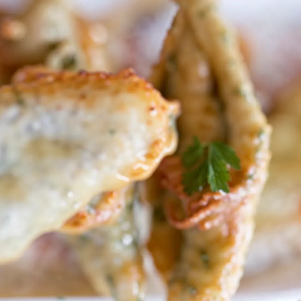 Ricetta Salvia Fritta Croccante: Un Contorno Delizioso e Semplice 1 foodblog 1749279240 crop